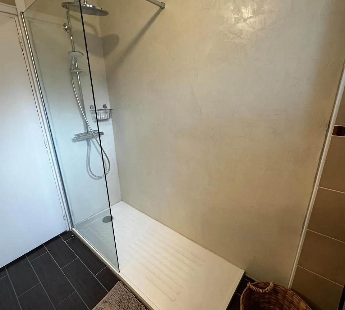 Appartement Spacieux A Bron - 30' Groupama Stadium La Celle-sous-Gouzon 0*,  France